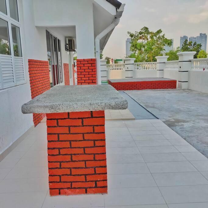 3 Storey Swimming Pool&Projector House Setia Alam シャー・アラム エクステリア 写真